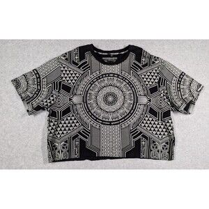 Geometric Black and White Short Sleeve Tee